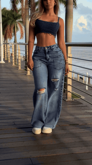 Mom Flat 1boton Parche Atras - video de la prenda (GIF)