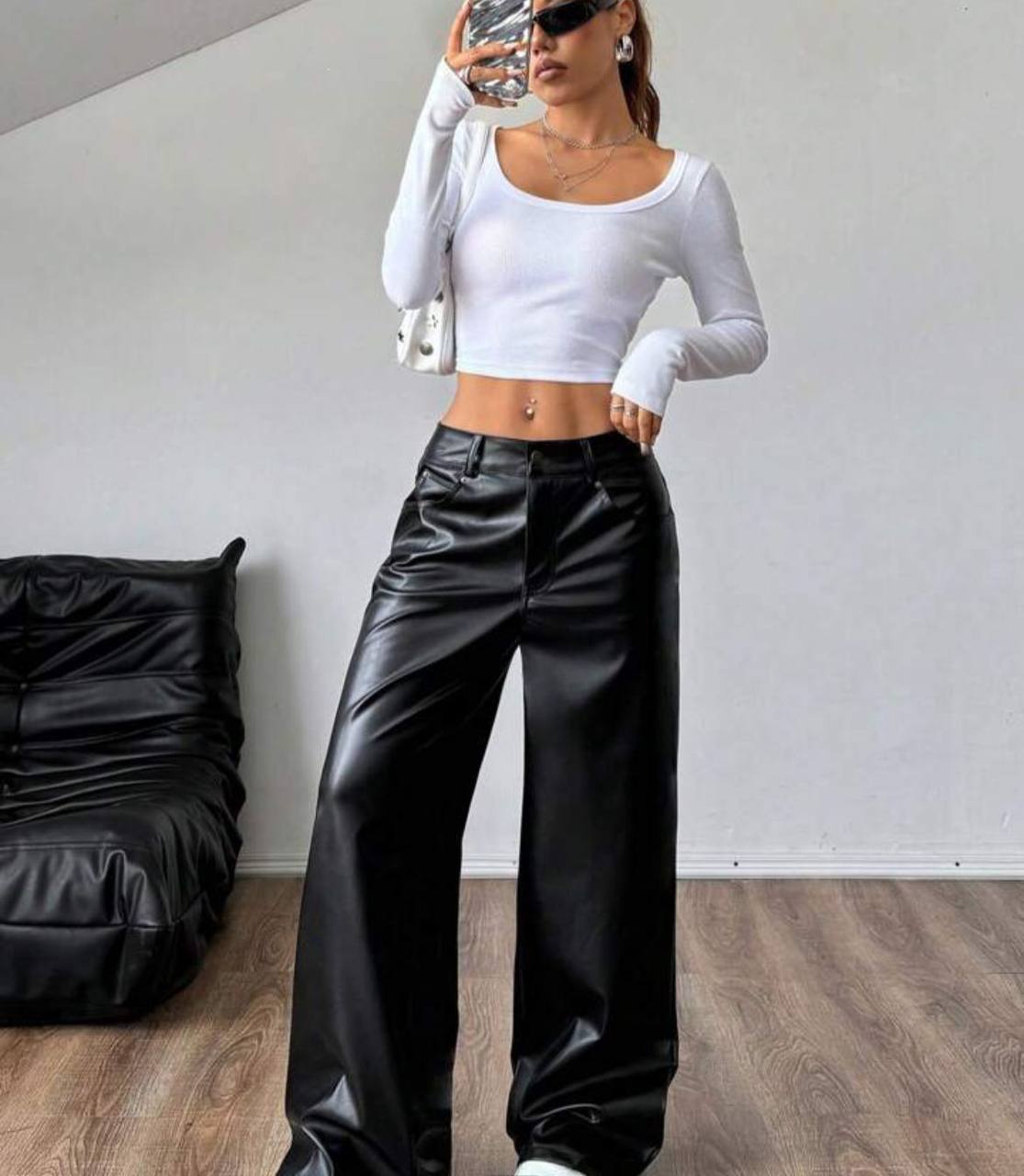 Pantalón efecto cuero  oversize New York