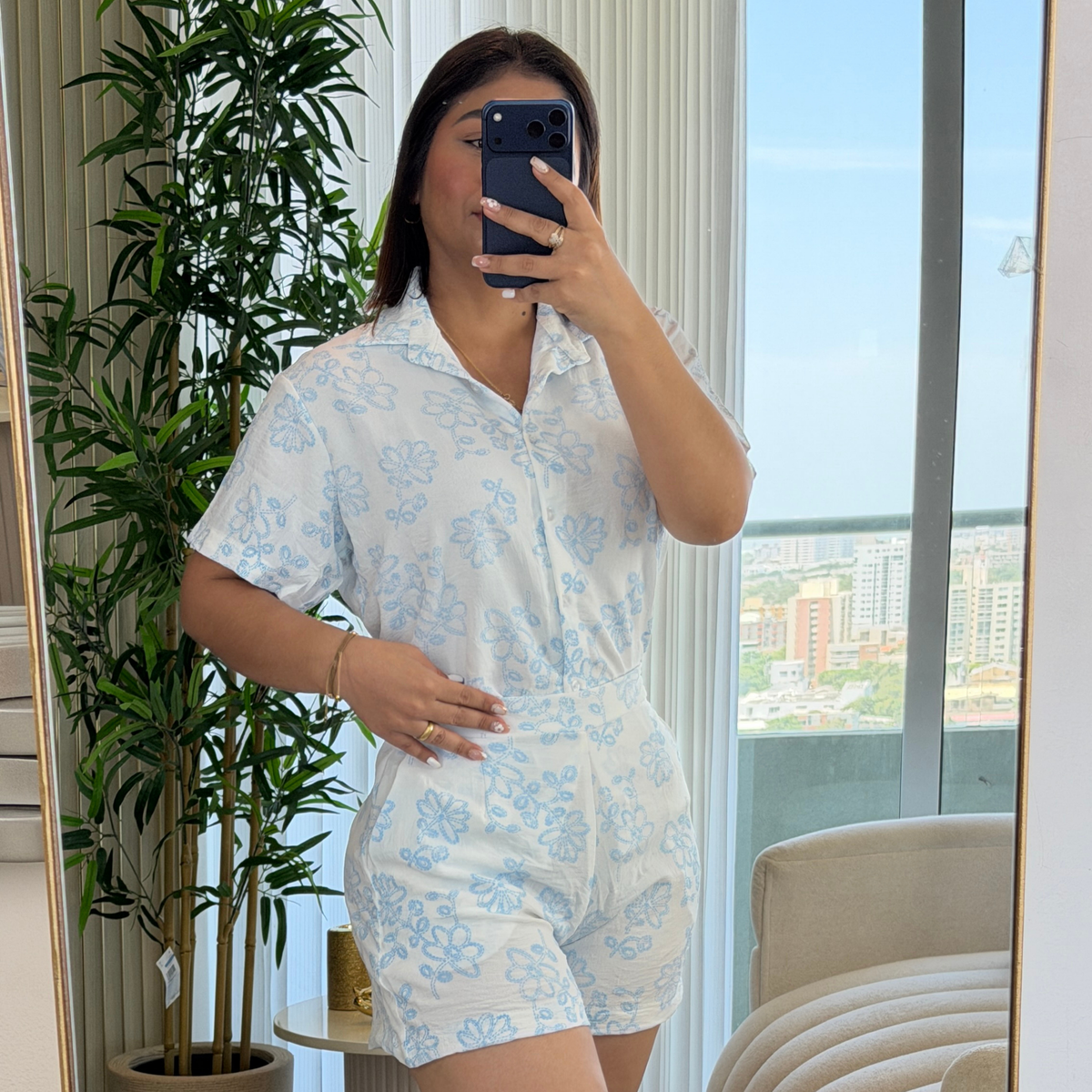CONJUNTO LINOLY EN TELA LINO